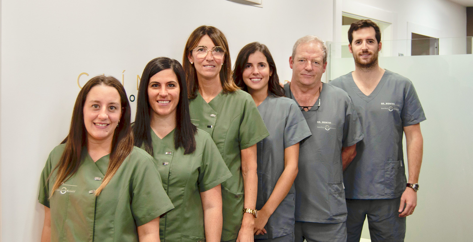 El equipo de la Clinica Montes Cirugia Maxilofacial